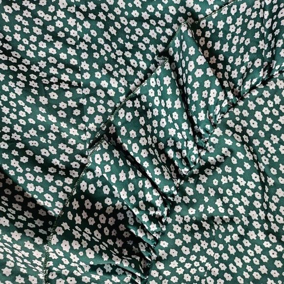 SHEIN | Green Floral Wrap Skort with Ruffle Hem - Picture 2 of 4
